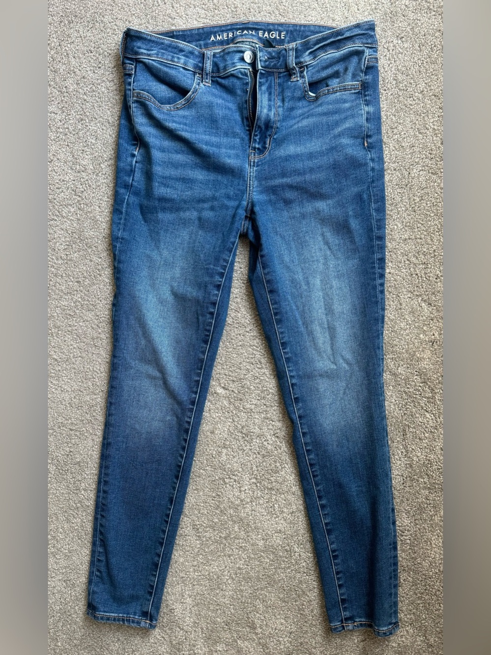 American Eagle Women’s High Rise Jegging- 8 Short